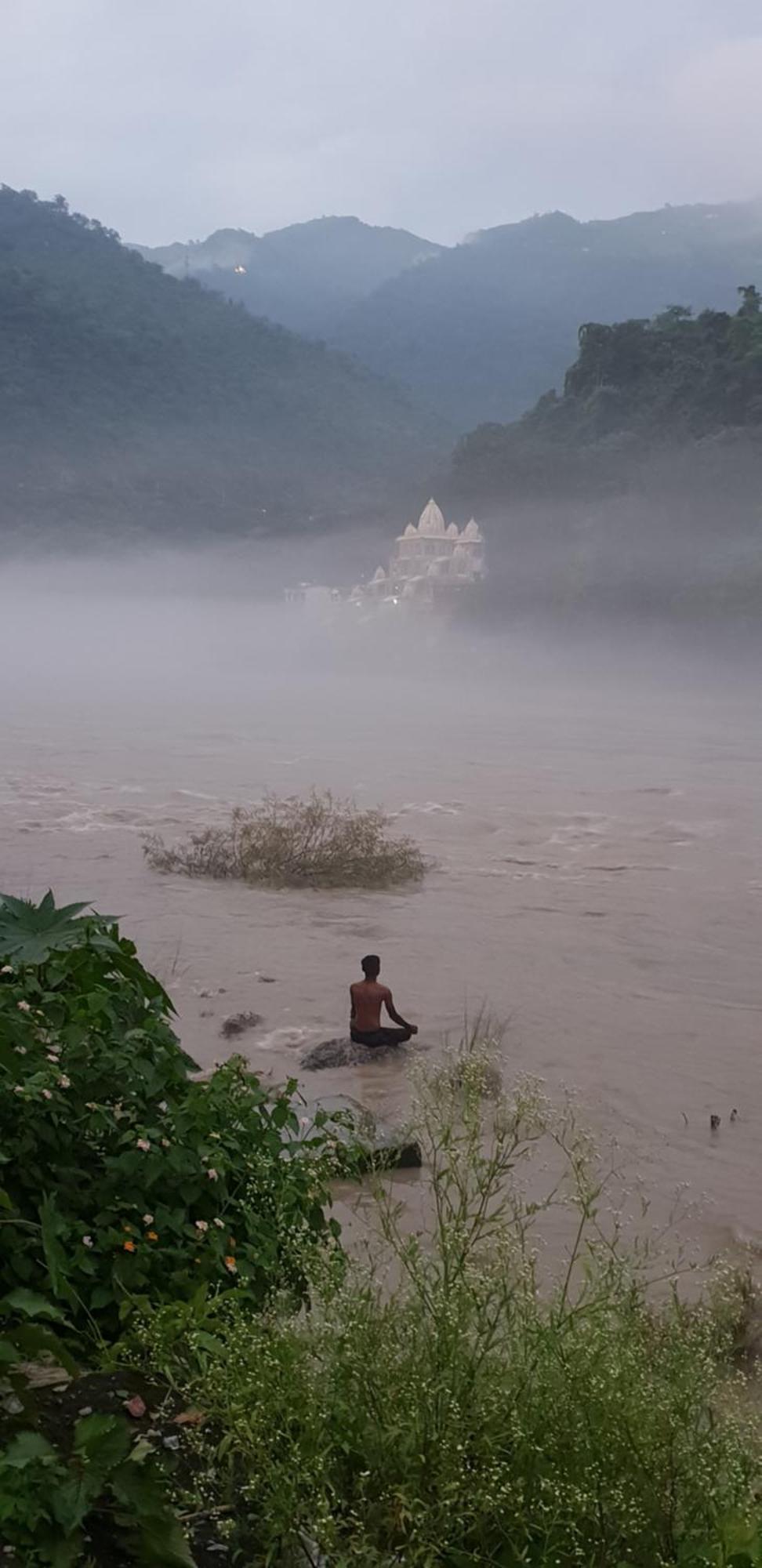 Ostello Tebaar Backpackers Rishīkesh Esterno foto