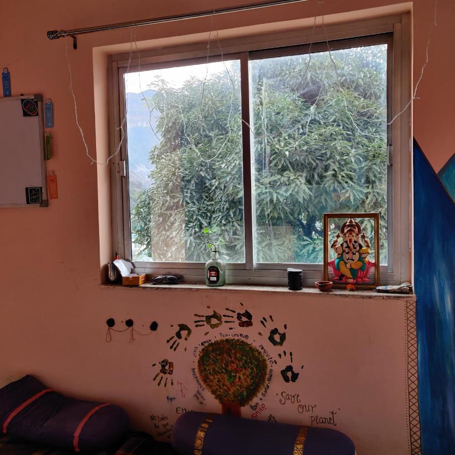 Ostello Tebaar Backpackers Rishīkesh Esterno foto